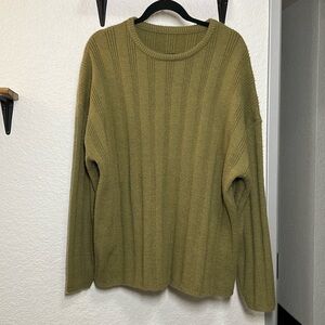 Soft green thick sweater. Super soft